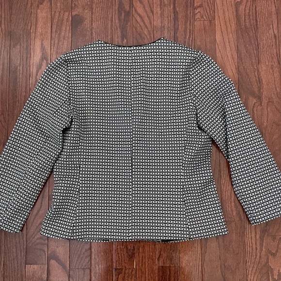 Ann Taylor Petite Patterned Blazer - Picture 8 of 12